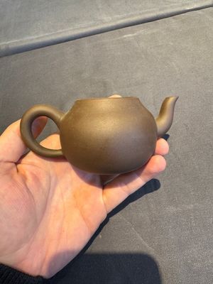 A collection of 20 Chinese Yixing stoneware teapots, 20th C. — photo 23
