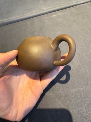 A collection of 20 Chinese Yixing stoneware teapots, 20th C. — photo 24