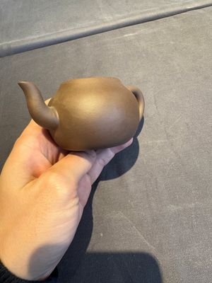 A collection of 20 Chinese Yixing stoneware teapots, 20th C. — photo 25