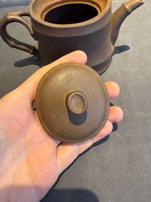 A collection of 20 Chinese Yixing stoneware teapots, 20th C. — photo 28