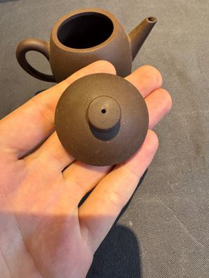 A collection of 20 Chinese Yixing stoneware teapots, 20th C. — photo 37