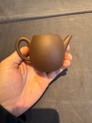 A collection of 20 Chinese Yixing stoneware teapots, 20th C. — photo 41