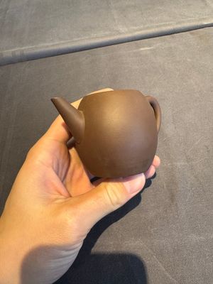 A collection of 20 Chinese Yixing stoneware teapots, 20th C. — photo 43