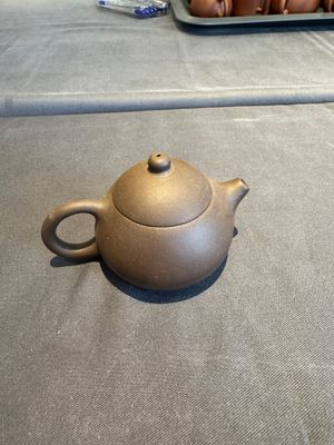 A collection of 20 Chinese Yixing stoneware teapots, 20th C. — photo 45