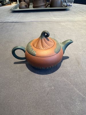 A collection of 20 Chinese Yixing stoneware teapots, 20th C. — photo 63