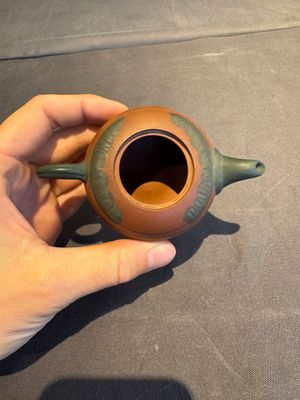 A collection of 20 Chinese Yixing stoneware teapots, 20th C. — photo 67