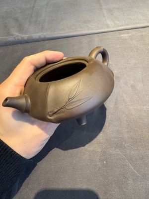 A collection of 20 Chinese Yixing stoneware teapots, 20th C. — photo 7