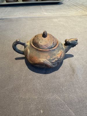 A collection of 20 Chinese Yixing stoneware teapots, 20th C. — photo 81