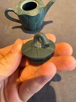 A collection of 20 Chinese Yixing stoneware teapots, 20th C. — photo 91