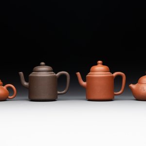 A collection of 20 Chinese Yixing stoneware teapots, 20th C. — photo 4