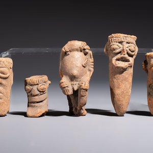 A collection of 20 terracotta 'Komaland' figures, Ghana, 13/16th C. — photo 8