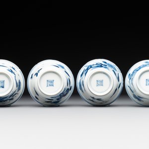 A collection of 22 Chinese blue, white and polychrome wares, Yongzheng and Ruo Shen Zhen Cang 若深珍藏 mark, Kangxi and later — photo 19