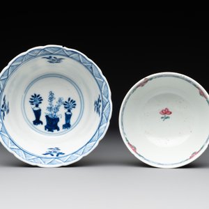 A collection of 22 Chinese blue, white and polychrome wares, Yongzheng and Ruo Shen Zhen Cang 若深珍藏 mark, Kangxi and later — photo 31