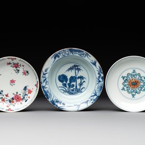 A collection of 22 Chinese blue, white and polychrome wares, Yongzheng and Ruo Shen Zhen Cang 若深珍藏 mark, Kangxi and later — photo 6