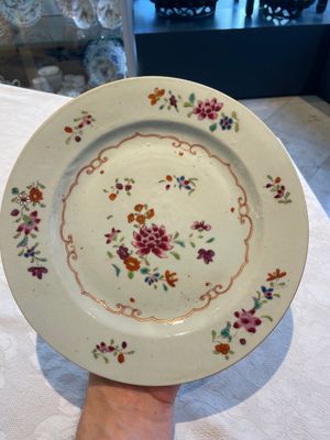 A collection of 22 Chinese famille rose and Imari-style plates, 18th C. — 照片 48