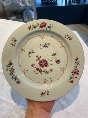 A collection of 22 Chinese famille rose and Imari-style plates, 18th C. — 照片 60