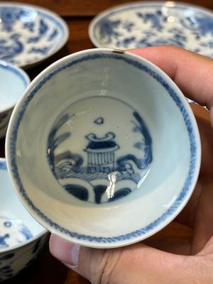 A collection of 23 Chinese cups and saucers, Kangxi/Qianlong — 照片 21