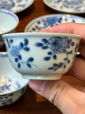 A collection of 23 Chinese cups and saucers, Kangxi/Qianlong — 照片 22
