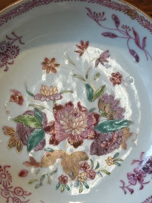 A collection of 23 Chinese cups and saucers, Kangxi/Qianlong — photo 6