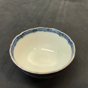 A collection of 23 cups and 33 saucers in Chinese and Japanese porcelain, 18/19th C. — 照片 8