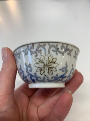 A collection of 24 Chinese blue, white and polychrome wares, 18th C. — photo 20