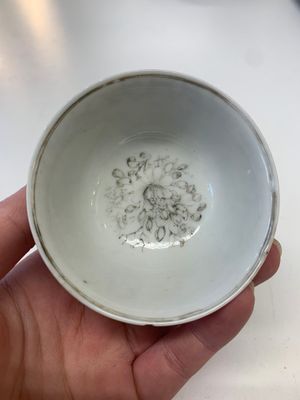 A collection of 24 Chinese blue, white and polychrome wares, 18th C. — photo 23