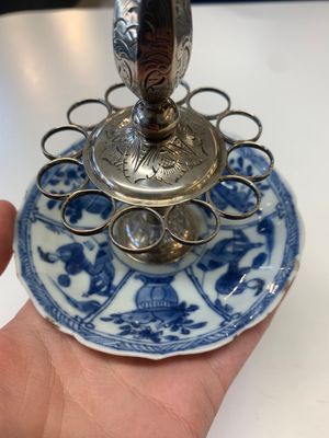 A collection of 24 Chinese blue, white and polychrome wares, 18th C. — photo 82