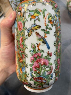 A collection of 28 Chinese Canton famille rose wares, 19th C. — 照片 8