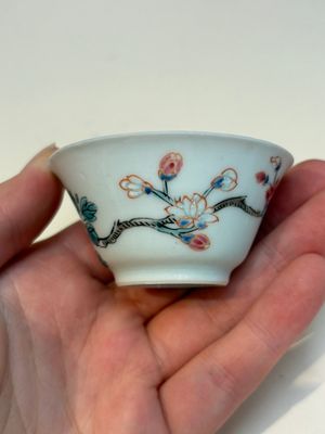 A collection of 28 Chinese famille rose wares, 18th C. and later — photo 125