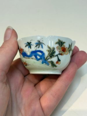 A collection of 28 Chinese famille rose wares, 18th C. and later — photo 59