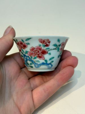 A collection of 28 Chinese famille rose wares, 18th C. and later — photo 66