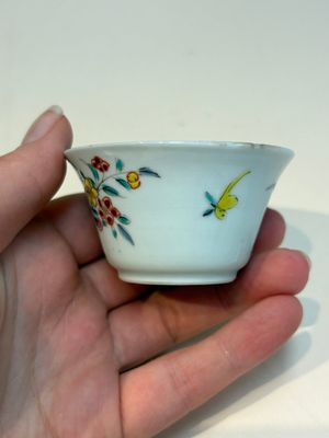 A collection of 28 Chinese famille rose wares, 18th C. and later — photo 78