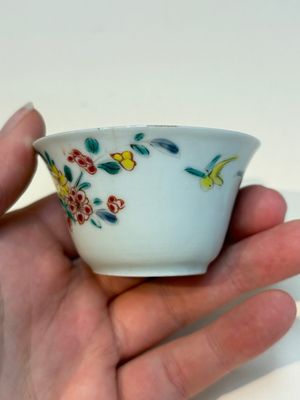 A collection of 28 Chinese famille rose wares, 18th C. and later — photo 90
