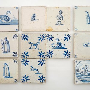A collection of 30 various Dutch Delft tiles, 17/19th C. — photo 2