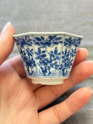 A collection of 31 Chinese blue and white tea wares, Wanli and Chenghua marks, Kangxi — 照片 105