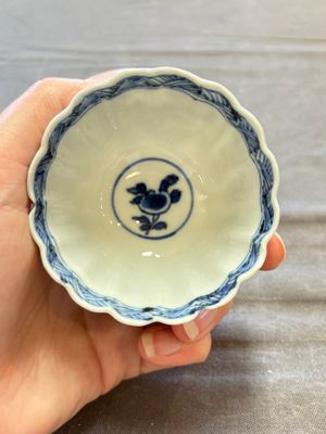 A collection of 31 Chinese blue and white tea wares, Wanli and Chenghua marks, Kangxi — 照片 41