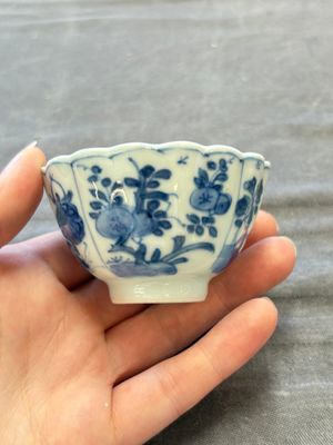 A collection of 31 Chinese blue and white tea wares, Wanli and Chenghua marks, Kangxi — 照片 64