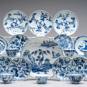 A collection of 31 Chinese blue and white tea wares, Wanli and Chenghua marks, Kangxi — 照片 2