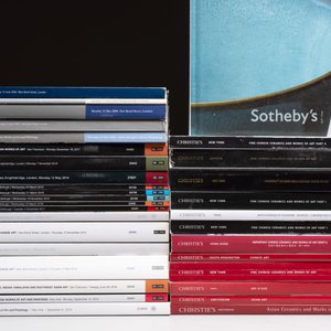 A collection of 38 Christie's, Bonhams and Sotheby's auction catalogues on Chinese and Asian art, 2002-2021 — foto 2