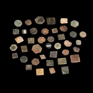 A collection of 40 copper and lead coin weights, 14/15th C. — photo 2