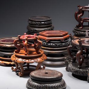 A collection of 40 mainly Chinese wooden stands, 19/20th C. — photo 2