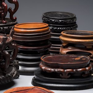 A collection of 40 mainly Chinese wooden stands, 19/20th C. — photo 4