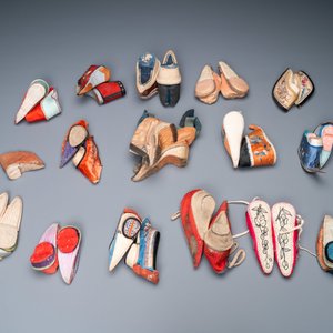 A collection of 44 pairs of Chinese silk and cotton lotus shoes, Qing and Republic — photo 12