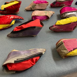A collection of 44 pairs of Chinese silk and cotton lotus shoes, Qing and Republic — photo 23