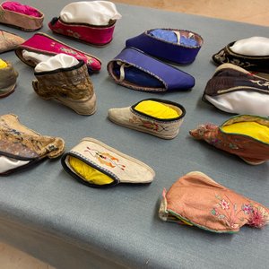 A collection of 44 pairs of Chinese silk and cotton lotus shoes, Qing and Republic — photo 24