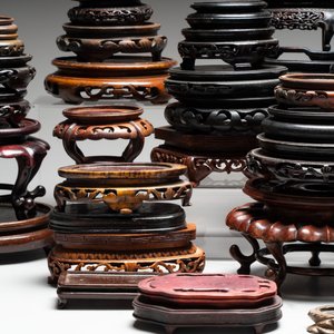 A collection of 51 Chinese wooden stands, 19/20th C. — foto 7