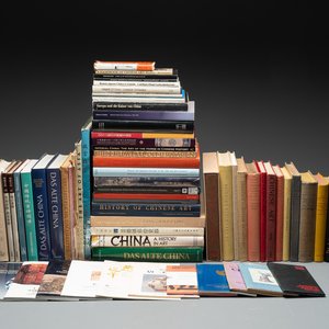 A collection of 74 books and publications on Chinese art and ceramics — 照片 1