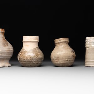 A collection of 9 German stoneware jugs, 16th C. and later — photo 15