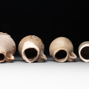 A collection of 9 German stoneware jugs, 16th C. and later — photo 18