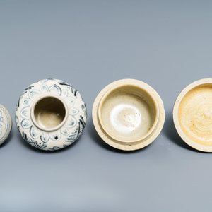 A collection of blue and white Annamese wares, incl. Hoi An Hoard, Vietnam, 14/15th C. — 照片 12